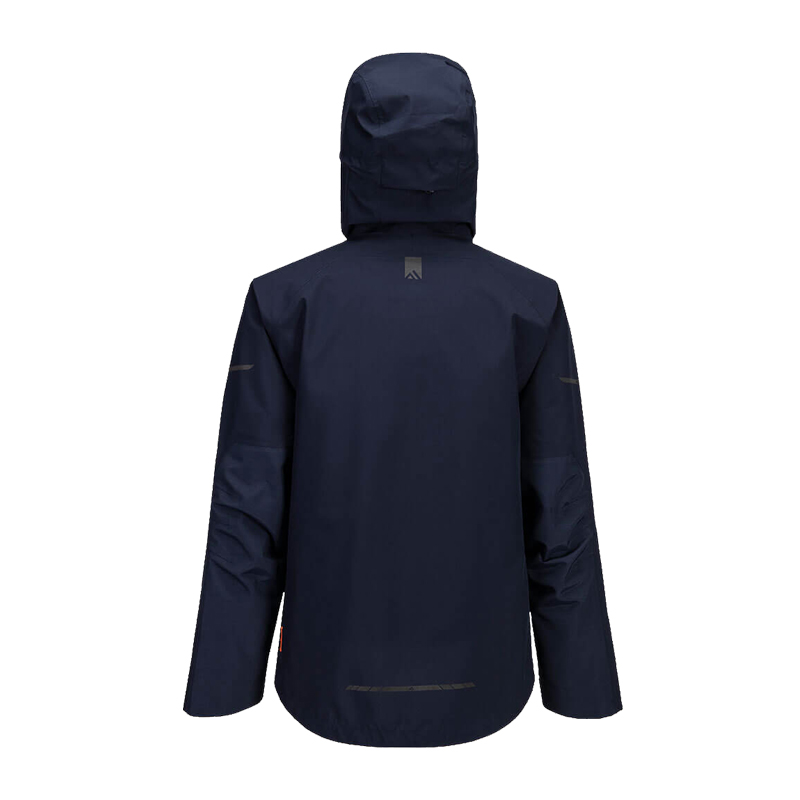 Rückansicht einer dunkelblauen PortWest Herrenjacke mit Kapuze und reflektierenden Details