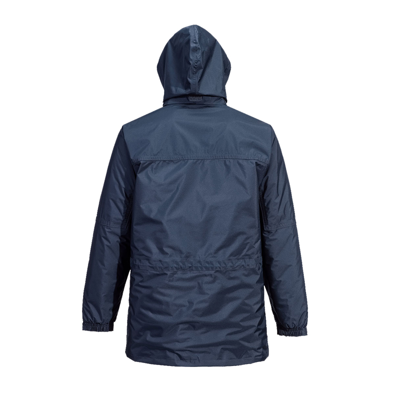 Rückenansicht einer navyblauen PortWest Jacke mit Kapuze, lange Ärmel, wetterfeste Outdoor- und Arbeitsjacke
