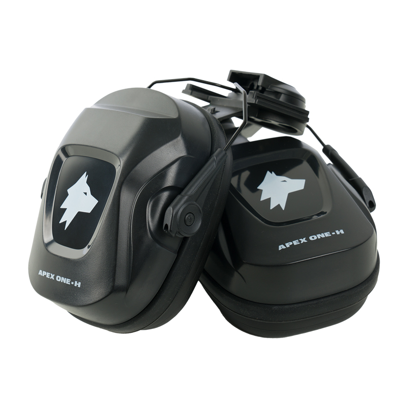 Schwarzer Kapselgehörschutz Wolf Protection APEX ONE-H mit verstellbarem Kopfbügel und gepolsterten Ohrmuscheln