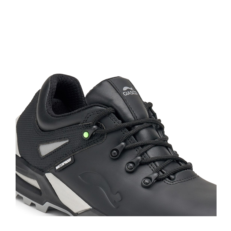 Giasco 3Ultra Silver S7S Sicherheitsschuh in Schwarz, extra robust, wasserabweisend und metallfrei mit Glattleder-Obermaterial und griffiger PU-Sohle