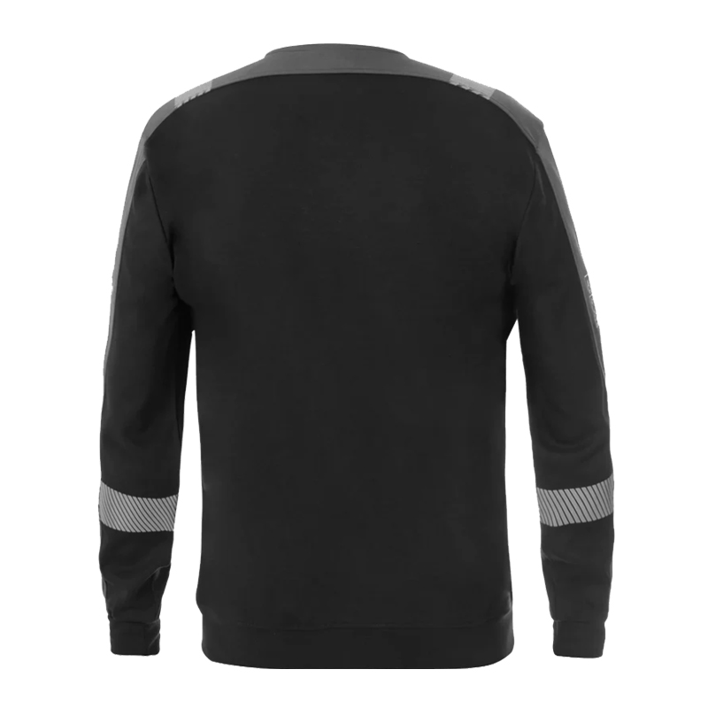 Rückenansicht eines schwarzen Sweatshirts mit reflektierenden Einsätzen an Schultern und Unterarmen, sportlich und funktional