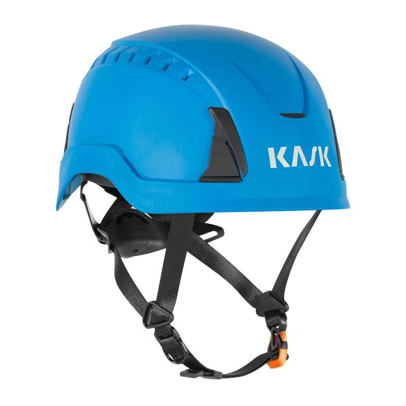 Blauer KASK PRIMERO AIR Industriehelm von Kask mit Belüftung, Kinnriemen und seitlicher Ansicht, zertifiziert nach EN 397 und EN 50365