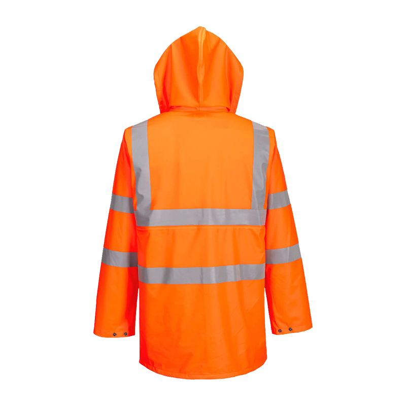 Rückansicht der PortWest RT50 RIS Warnschutz Ultra Regen Jacke Klasse 3 in Orange mit Reflexstreifen und Kapuze, wasserdicht, winddicht und ideal für Arbeiten bei Regen