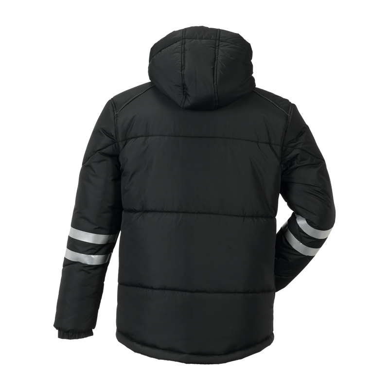 Rückansicht der schwarzen Planam Craft Jacke gefüttert mit Reflexstreifen, winterliche Arbeitsjacke mit Kapuze und reflektierenden Streifen an den Ärmeln