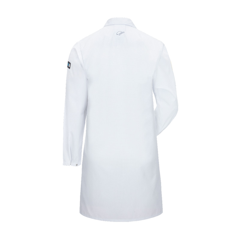 Rückansicht des HB CONDUCTEX Green Turtle ESD Damen Mantels von HB Protective Wear in Weiß, nachhaltiger ESD-Arbeitsmantel für Damen