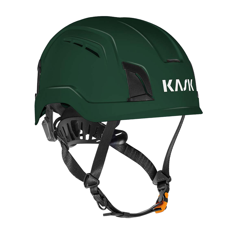 KASK ZENITH-X AIR Industriehelm EN 397 von Kask, grüner Schutzhelm mit Belüftung, seitlicher Ansicht und Kinnriemen
