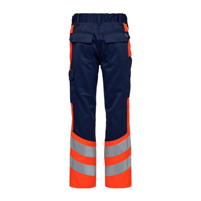 Rückansicht einer Engel Warnschutzhose in Marineblau und Orange mit breiten silbernen Reflexstreifen und praktischen Taschen