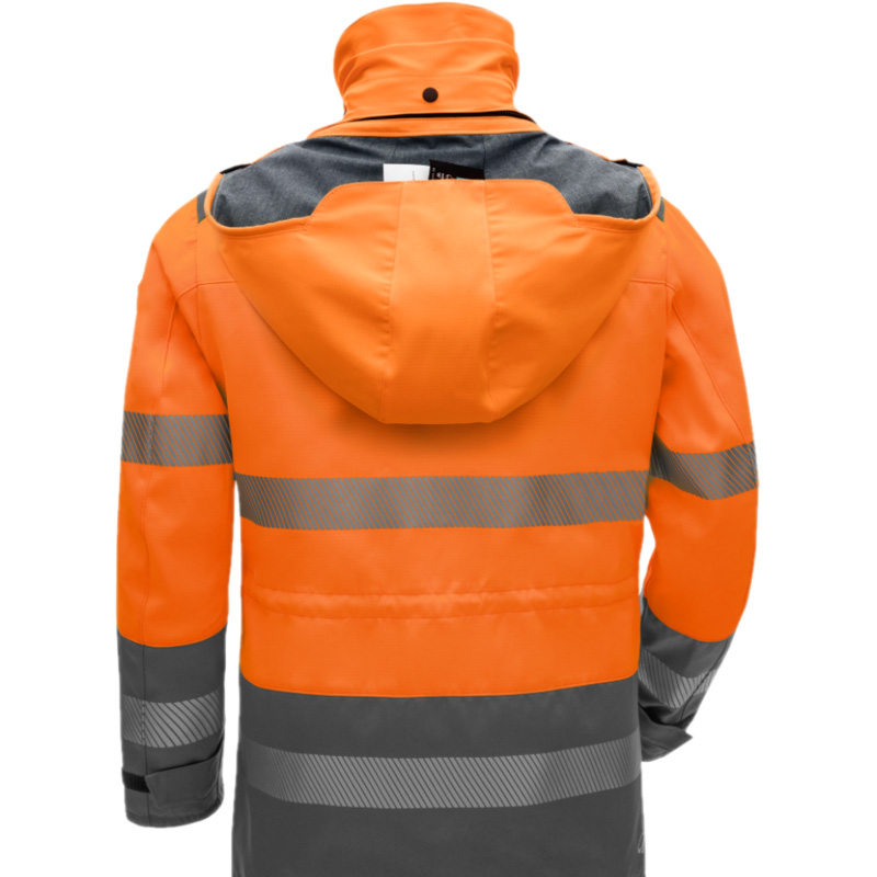 Rückansicht des HB MultiPro MultiNorm Warnschutz Parka 4 kA + 7 kA | APC2 von HB Protective Wear in Orange mit Kapuze und Reflexstreifen