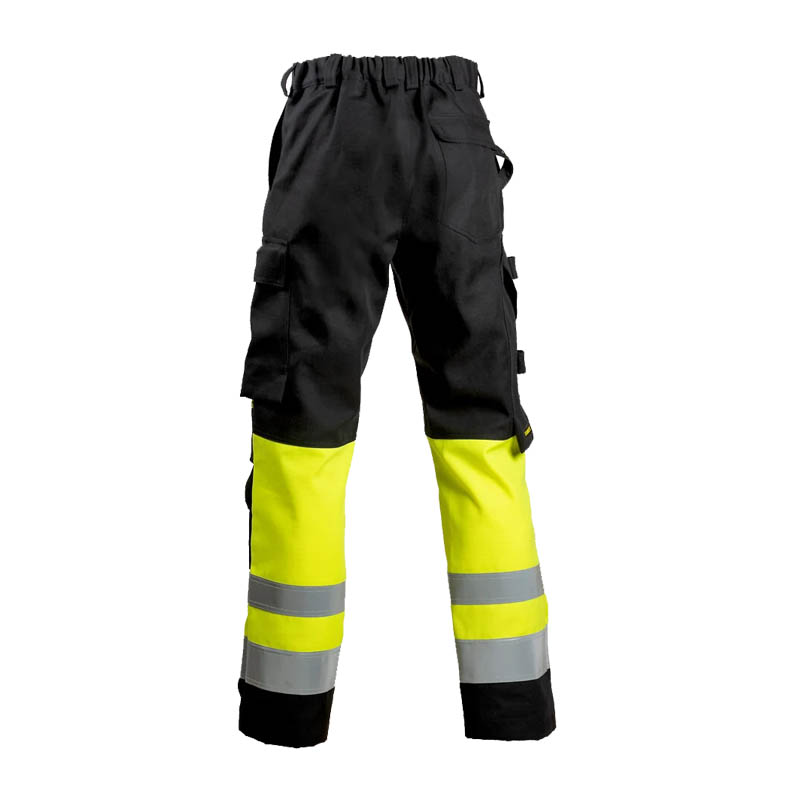 Rückansicht der Dimex 6432 MultiNorm Warnschutz Hose Klasse 1 in Schwarz und Gelb mit Reflexstreifen, robuste Arbeitshose mit hoher Sichtbarkeit und multifunktionalem Schutz für anspruchsvolle Arbeitsumgebungen.